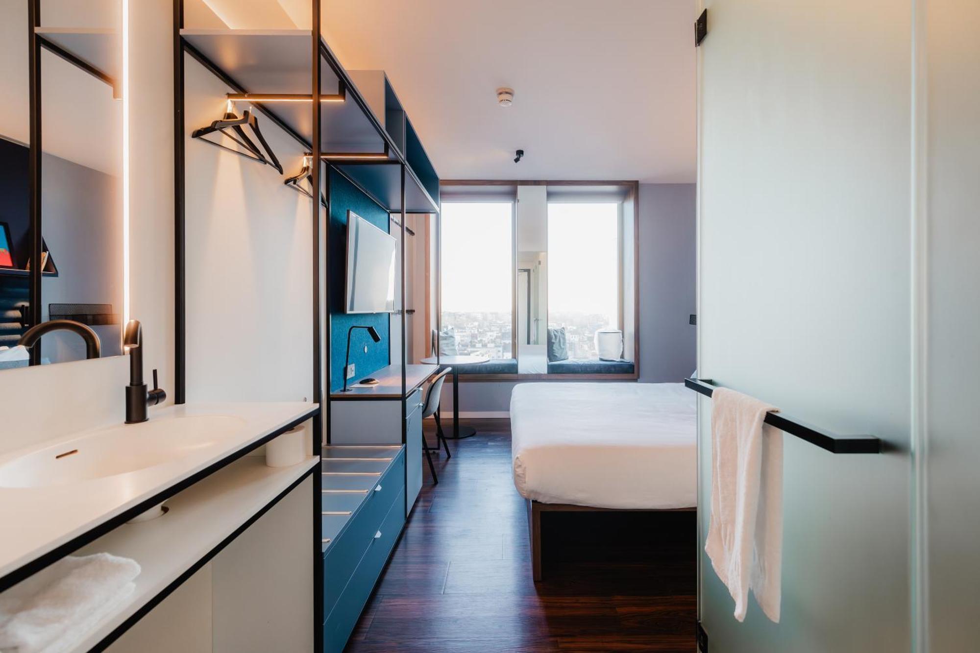 Hotel A-stay